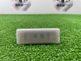 Запчасть плафон подсветки салона BMW X3 2019