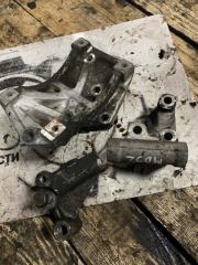 Кронштейн компрессора кондиционера Nissan Diesel 1998