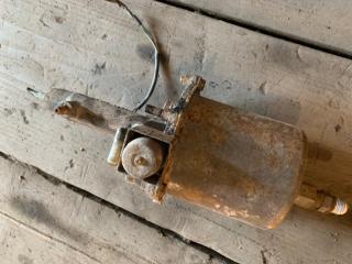 Пневмогидроусилитель тормозов Nissan Diesel 1996