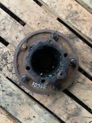 Ступица задняя правая Nissan Atlas 1990 Б/У Ступица задняя правая Nissan Atlas 1990