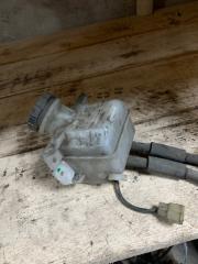 Бачок тормозной жидкости Isuzu Elf 2001