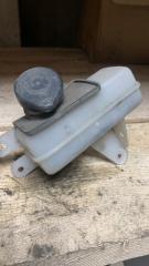 Бачок тормозной жидкости Mitsubishi Fuso 1997