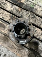 Ступица задняя правая Isuzu Elf 1997 Б/У Ступица задняя правая Isuzu Elf 1997