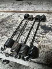 Запчасть пружина тормозной колодки задняя Toyota Dyna 1998