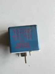Фото запчасти реле Toyota Dyna 2000 Б/У запчасть Запчасть реле Toyota Dyna 2000
