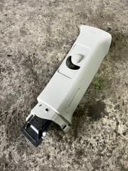 Фото запчасти накладка на стойку кузова Toyota Land Cruiser 200 2016 Б/У запчасть Запчасть накладка на стойку кузова Toyota Land Cruiser 200 2016