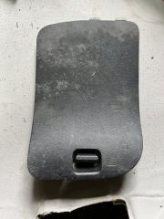 Фото запчасти заглушка Toyota Land Cruiser 200 2016 Б/У запчасть Запчасть заглушка Toyota Land Cruiser 200 2016