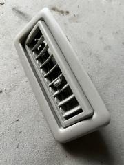 Фото запчасти дефлектор воздушный Toyota Land Cruiser 200 2016 Б/У запчасть Запчасть дефлектор воздушный Toyota Land Cruiser 200 2016