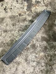 Фото запчасти накладка бампера Toyota Land Cruiser 200 2016 Б/У запчасть Запчасть накладка бампера Toyota Land Cruiser 200 2016