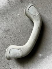 Фото запчасти ручка салона Toyota Land Cruiser 200 2016 Б/У запчасть Запчасть ручка салона Toyota Land Cruiser 200 2016