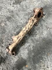 Фото запчасти коллектор выпускной Toyota Land Cruiser 200 2016 Б/У запчасть Запчасть коллектор выпускной Toyota Land Cruiser 200 2016