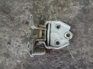 Петля двери левая Mitsubishi Canter 1996 Б/У Петля двери левая Mitsubishi Canter 1996