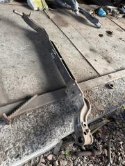 Балка подвески передняя Mitsubishi Canter 1995