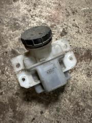 Бачок тормозной жидкости Isuzu Elf 1998