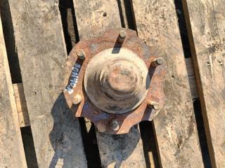 Ступица передняя Nissan Atlas 1991 Б/У Ступица передняя Nissan Atlas 1991