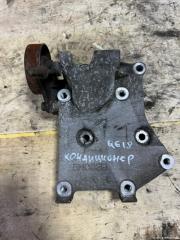 Запчасть кронштейн компрессора кондиционера Nissan Bluebird Sylphy 2003