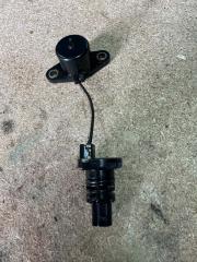 Запчасть датчик уровня масла в двигателе Toyota Prius 2017