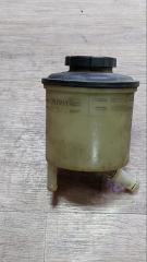 Фото запчасти бачок гидроусилителя руля Nissan Primera 1997 контрактная запчасть Запчасть бачок гидроусилителя руля Nissan Primera 1997