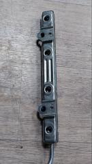 Фото запчасти рампа топливная Toyota Aqua 2014 контрактная запчасть Запчасть рампа топливная Toyota Aqua 2014