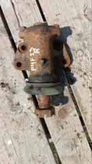 Рулевой маятник правый Nissan Atlas 1997 контрактная Рулевой маятник правый Nissan Atlas 1997