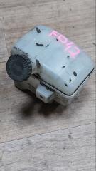 Бачок тормозной жидкости Nissan Atlas 1993