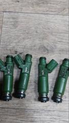 Запчасть форсунка топливная Toyota Isis 2005