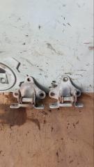 Петля двери левая Isuzu Elf 1996 контрактная Петля двери левая Isuzu Elf 1996