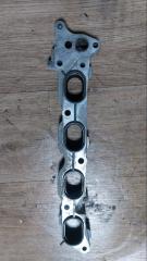 Фото запчасти проставка впускного коллектора Toyota Porte 2014 контрактная запчасть Запчасть проставка впускного коллектора Toyota Porte 2014