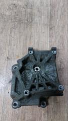 Кронштейн компрессора кондиционера Mitsubishi Dion 2002