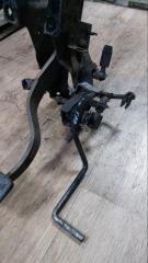 Педаль тормоза Nissan Atlas P4F23 TD27 Педаль тормоза Nissan Atlas P4F23 TD27