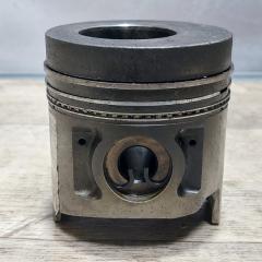 Поршень Mitsubishi Canter 1996 Б/У Поршень Mitsubishi Canter 1996