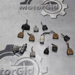 Запчасть разъём Toyota Vista 2003 ZZV50 1ZZ-FE - контрактная Разъём Toyota Vista 2003 ZZV50 1ZZ-FE - контрактная
