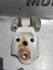 Петля двери левая Mazda Titan 1996 Б/У Петля двери левая Mazda Titan 1996