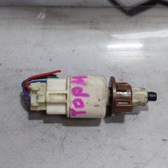 Запчасть датчик стоп-сигнала Toyota Dyna 2017