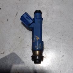 Фото запчасти форсунка топливная Toyota Sienta 2006 контрактная запчасть Запчасть форсунка топливная Toyota Sienta 2006