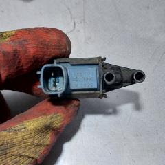 Клапан вакуумный Bluebird Sylphy 2004 QG10 QG18-DE