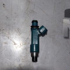 Запчасть форсунка топливная Mazda Demio 2010