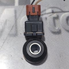 Фото запчасти датчик детонации Nissan March 2006 контрактная запчасть Запчасть датчик детонации Nissan March 2006