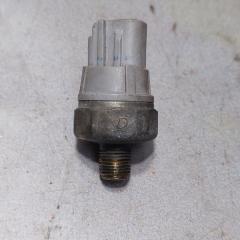 Запчасть датчик давления масла Toyota Camry 2007