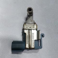 Запчасть клапан вакуумный Toyota Porte 2010