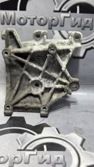 Запчасть кронштейн компрессора кондиционера Mitsubishi Lancer 2000