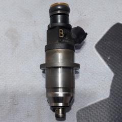 Форсунка топливная Mitsubishi Dion 2001