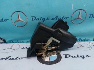 Запчасть замок двери задний правый Mercedes-Benz E-class 02/12/1997