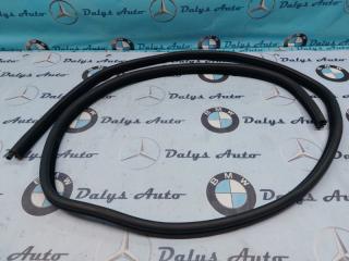 Уплотнитель крышки багажника BMW 320i 2008г. Сентябрь