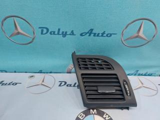 Дефлектор воздушный левый Mercedes-Benz E-class 06/03/2003 контрактная Дефлектор воздушный левый Mercedes-Benz E-class 06/03/2003