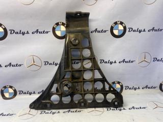 Кронштейн бампера задний левый BMW 530i 2004г. Май