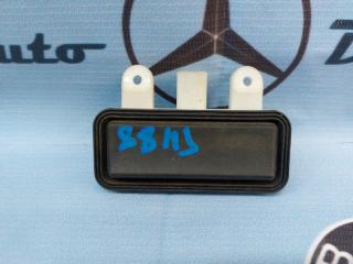 Кнопка открывания багажника Mercedes-Benz E-class 06/12/2010 контрактная Кнопка открывания багажника Mercedes-Benz E-class 06/12/2010