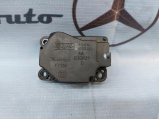 Запчасть сервопривод печки VOLVO XC70 2008