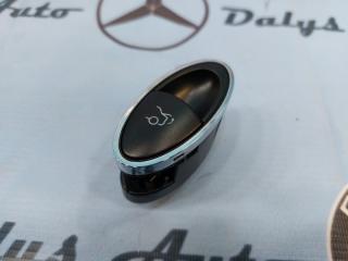 Кнопка открывания багажника Mercedes-Benz E-class 31/10/2006 контрактная Кнопка открывания багажника Mercedes-Benz E-class 31/10/2006