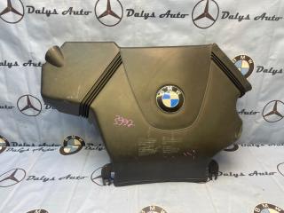 Воздухозаборник BMW 320i 2004
